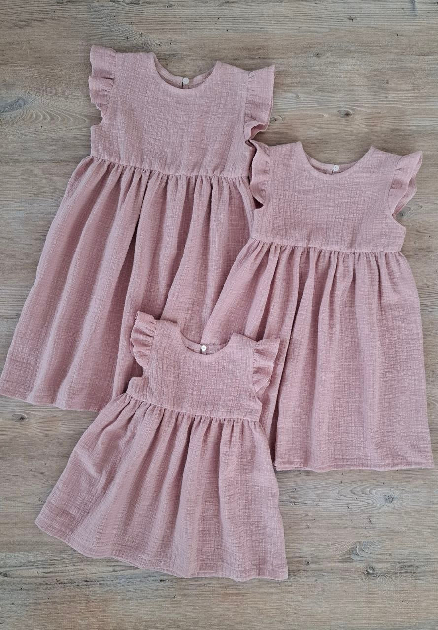 Musselin Kinderkleid mit Rüschen – Handgefertigt & Luftig – Verschiedene Farben & Größen