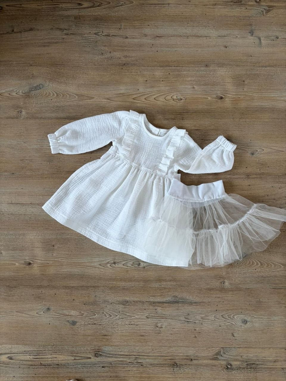 Blumenmädchenkleid und Taufkleid aus Musselin, Boxo Festkleid mit Spitze und Rückenschleife in Gr 86-116