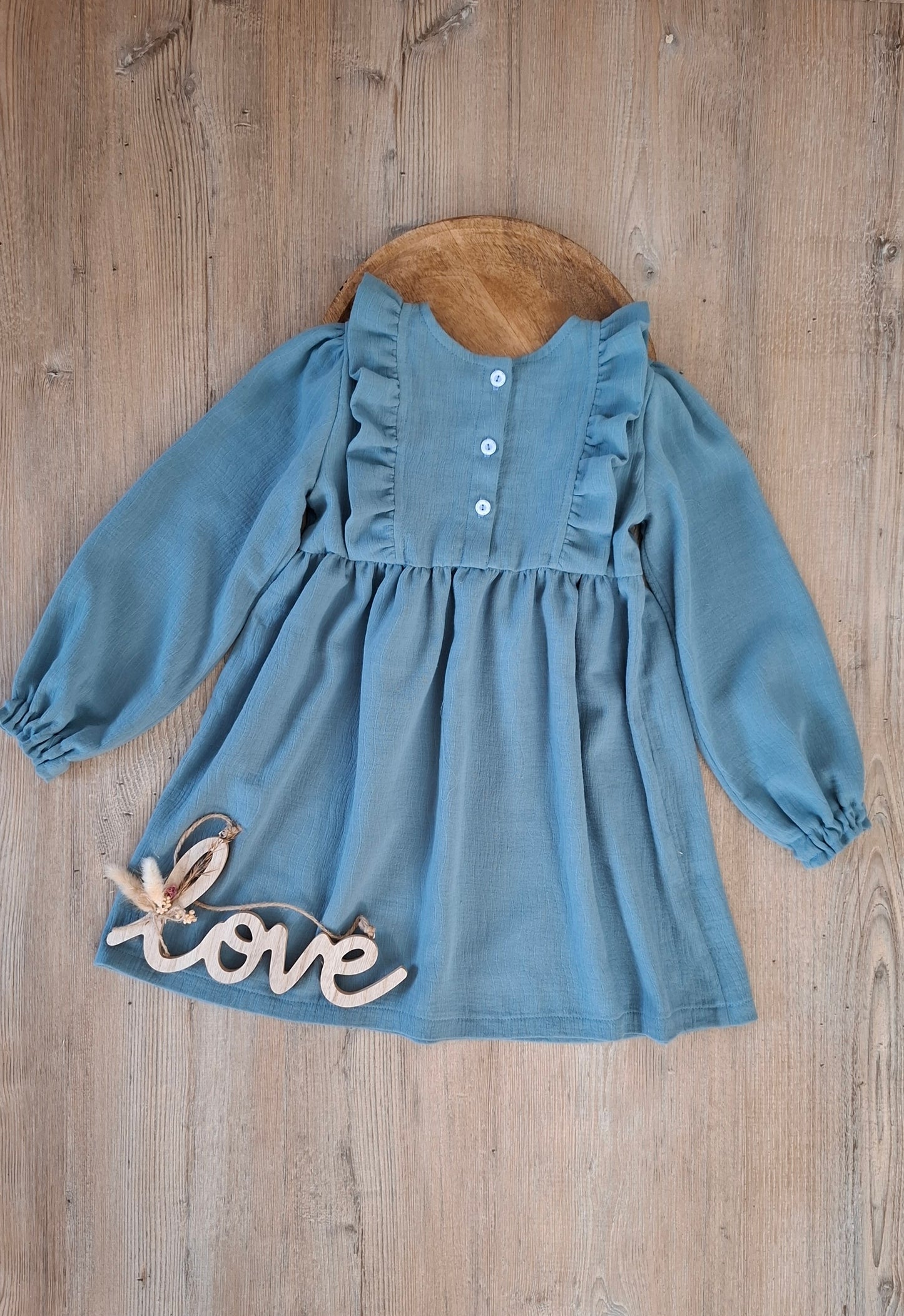 Mädchen Kleid aus Musselin mit Rüschen – Langarm Kleid mit Gummizug – Handgemachtes Kinderkleid in verschiedenen Farben und Größen