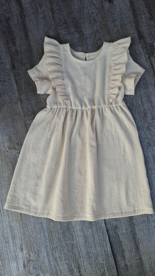 Sommerkleid aus Musselin – Rüschenkleid für Mädchen – Farben: Sand, Blau, Grau – Gr. 86–134
