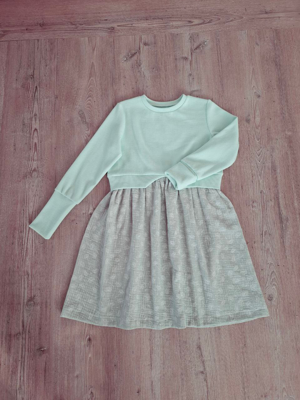 Kleid - Mädchen Kleid aus Bündchen  in Mintgrün und Musselin mit Pusteblüme und Taillenband.