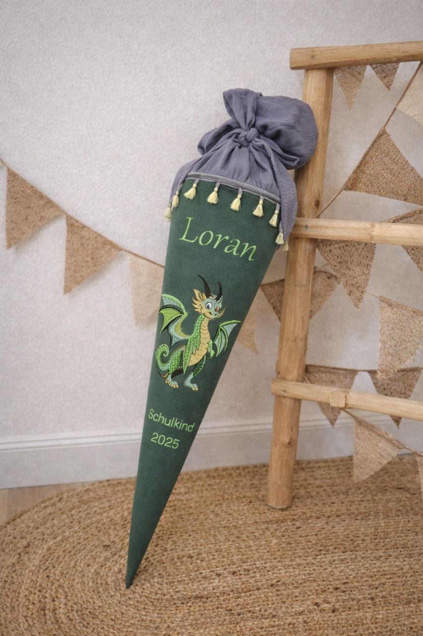 Personalisierte Musselin Schultüte Drache – Grün/Grau – Inkl. 70cm Rohling
