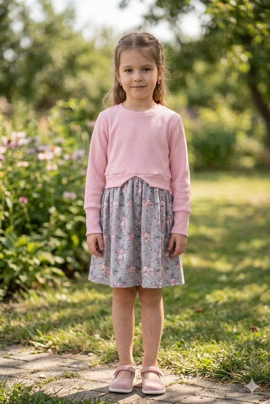 Kleid - Mädchen Kleid aus Bündchen und Baumwolljersey mit Taillenband.