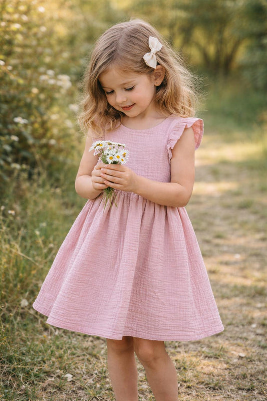 Musselin Kleid Mädchen – Baby Kleid mit Flügelärmeln – Sommerkleid aus Baumwolle – Handgemachtes Kinderkleid.